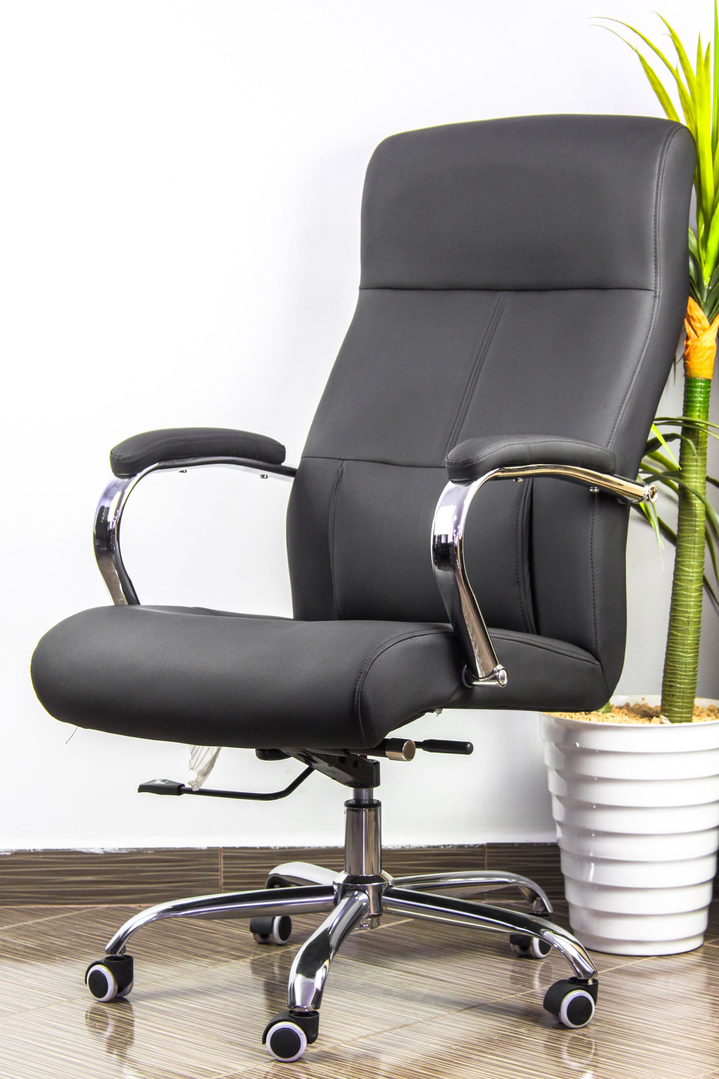 CHAISE RESPONSABLE T612