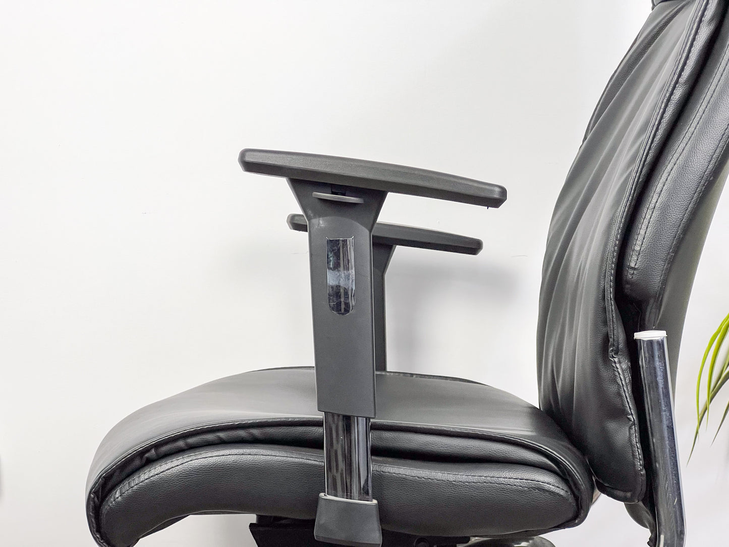 FAUTEUIL DIRECTIONNEL 2048