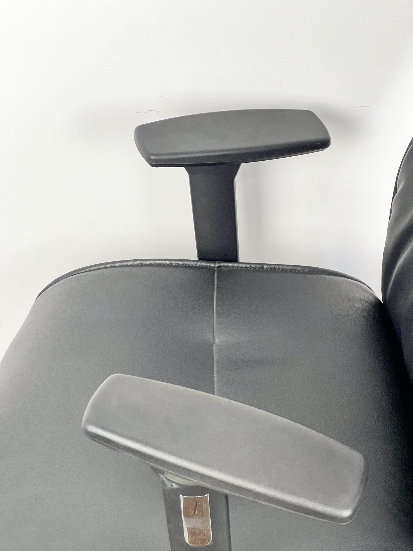 FAUTEUIL DIRECTIONNEL 2048