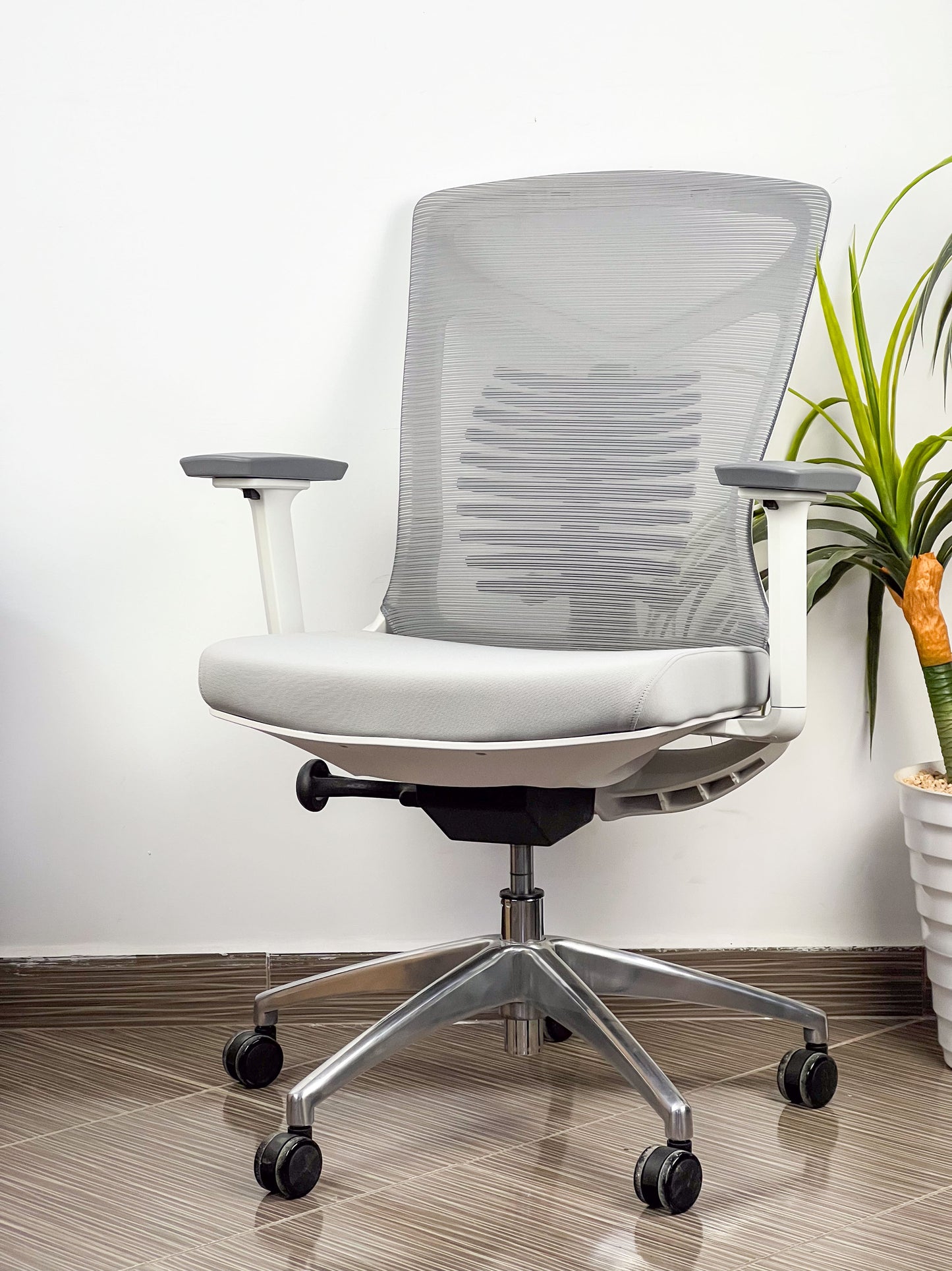 CHAISE ERGONOMIQUE HZ 2502 G
