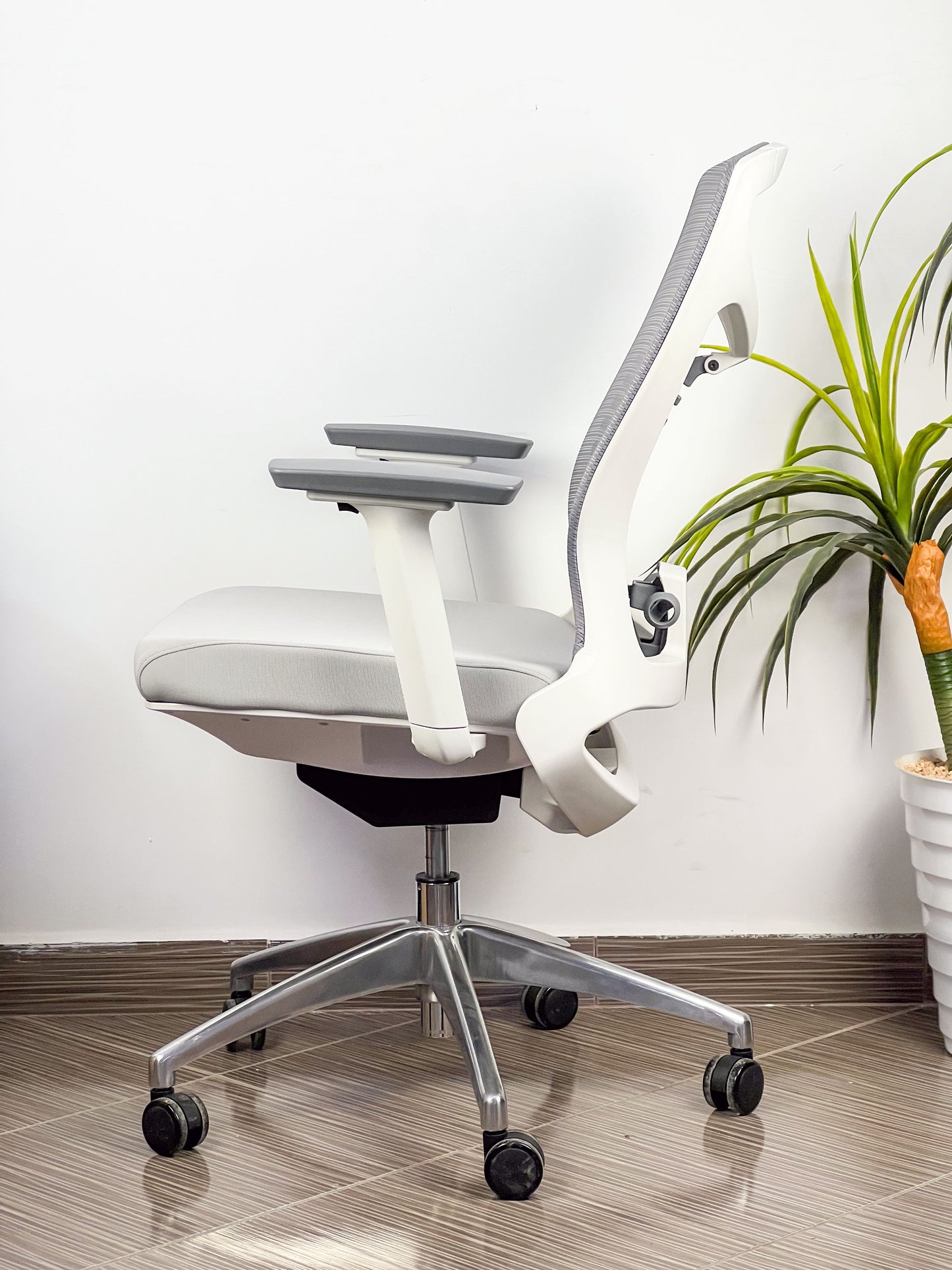 CHAISE ERGONOMIQUE HZ 2502 G