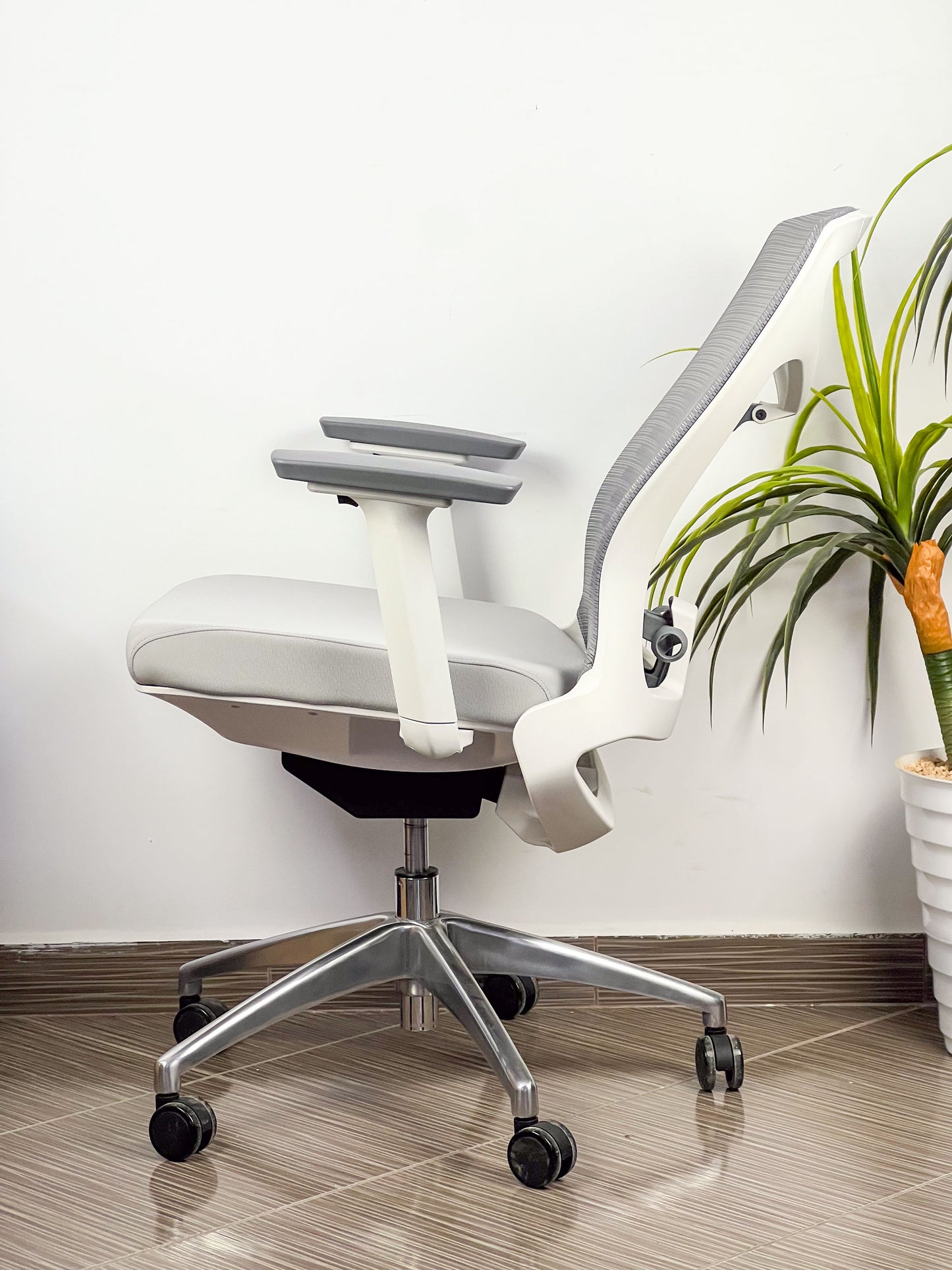 CHAISE ERGONOMIQUE HZ 2502 G
