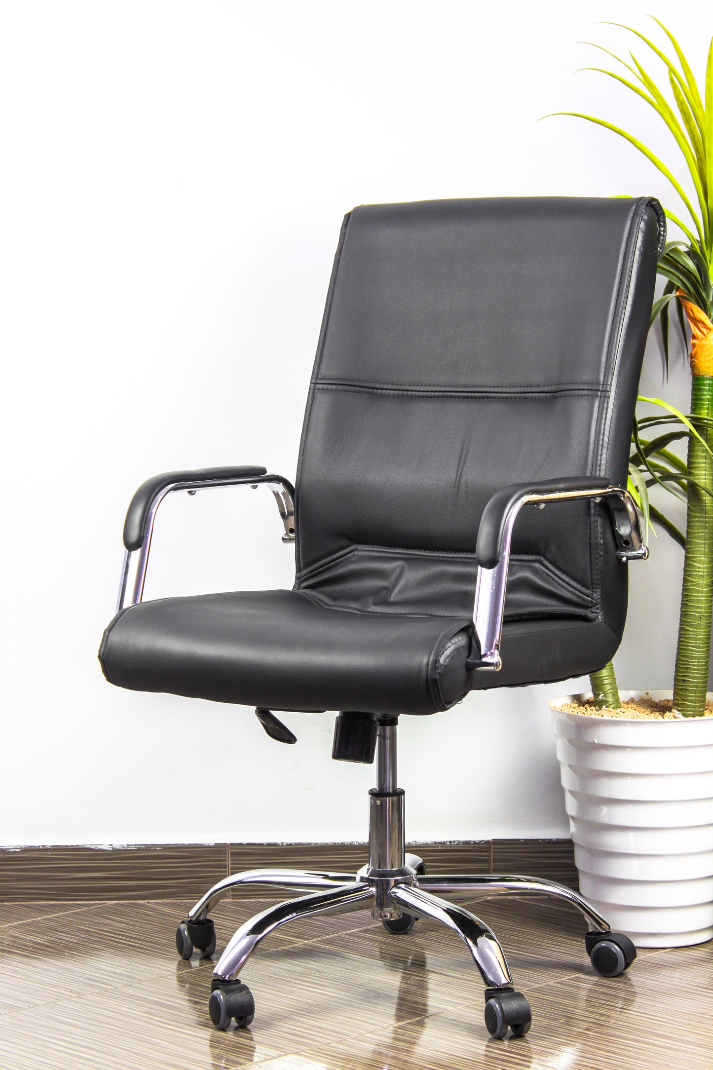 CHAISE RESPONSABLE GF 03