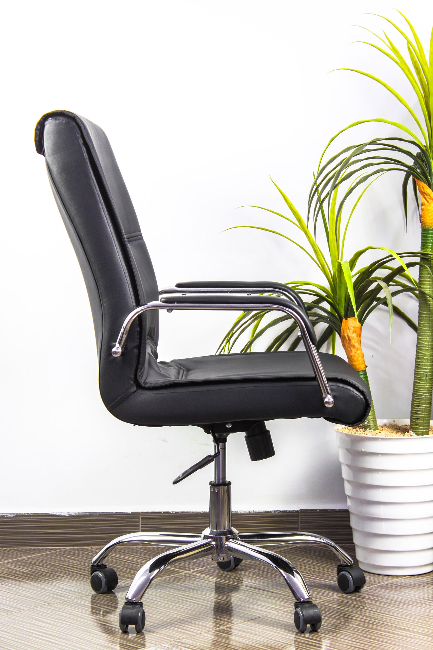 CHAISE RESPONSABLE GF 03