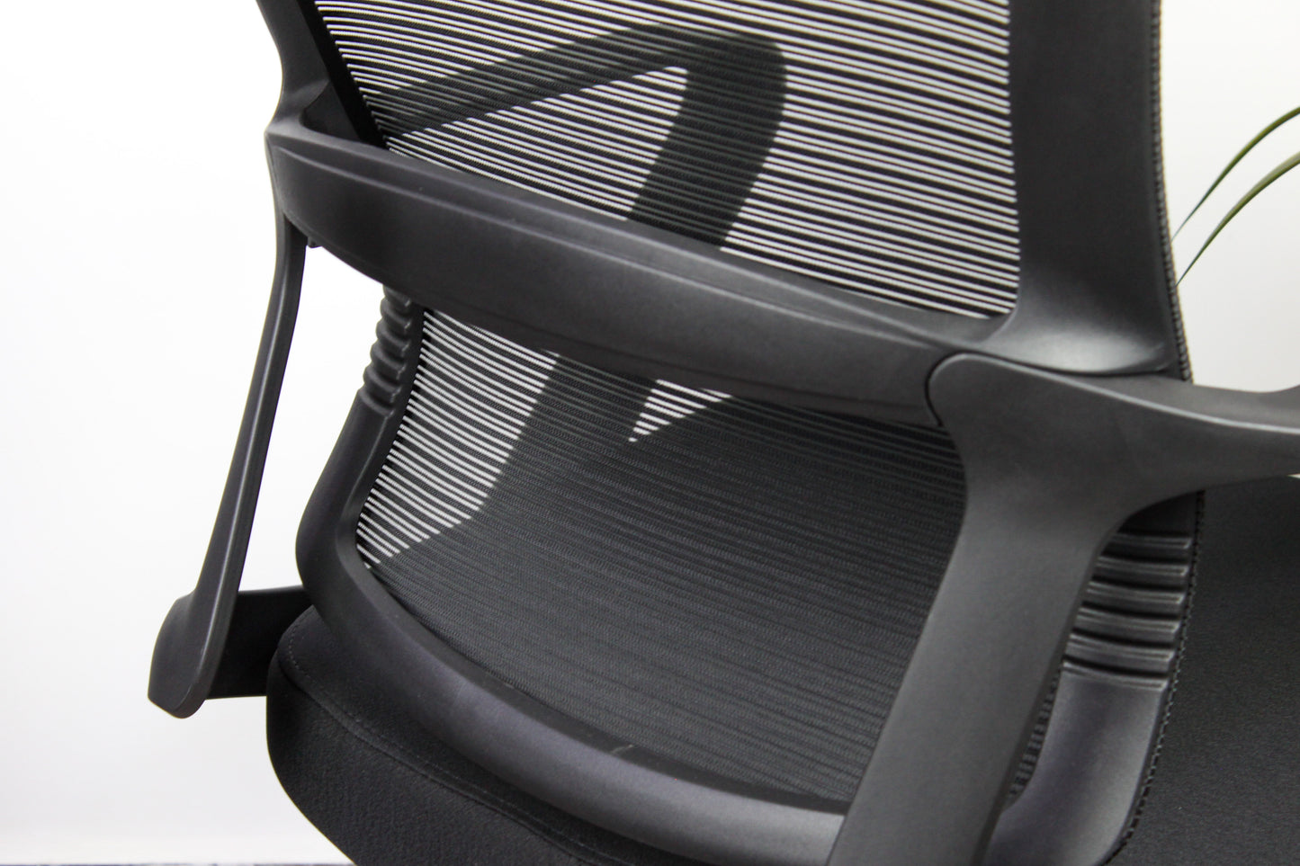 CHAISE OPERATEUR FILET DC 952