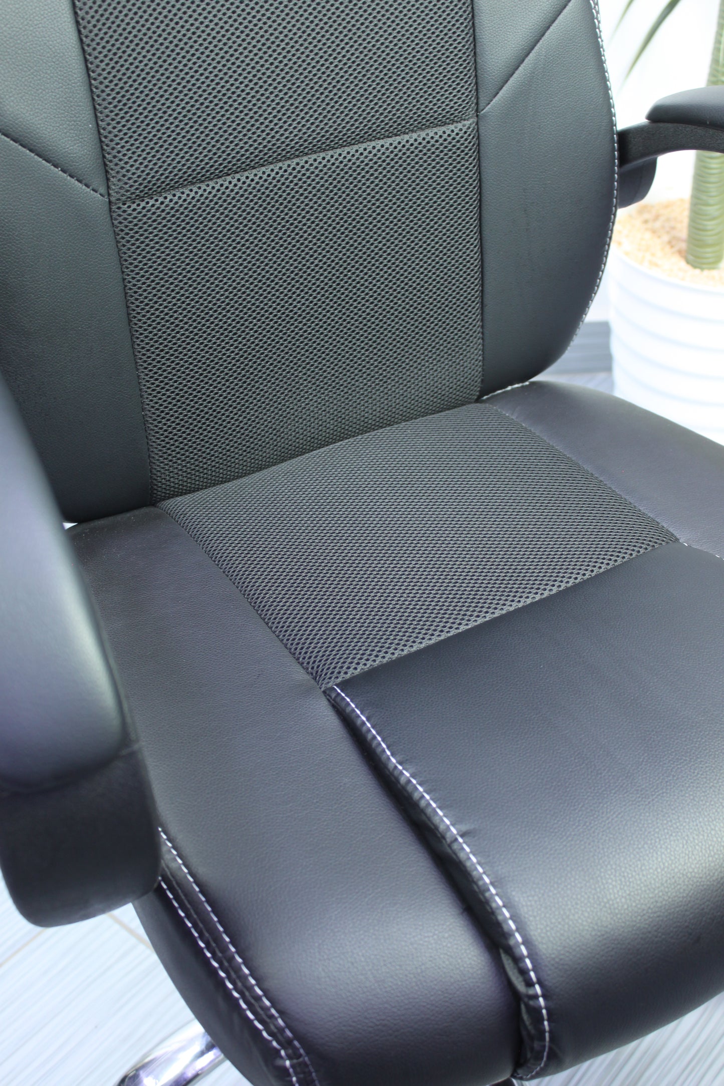 CHAISE PILOTE NOIR