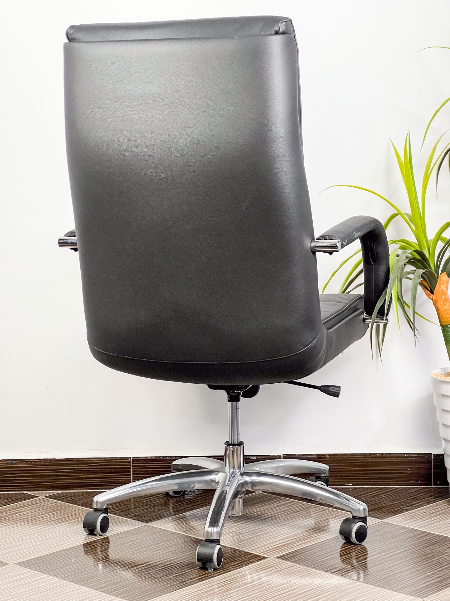 FAUTEUIL RESPONSABE EN CUIR ND 31