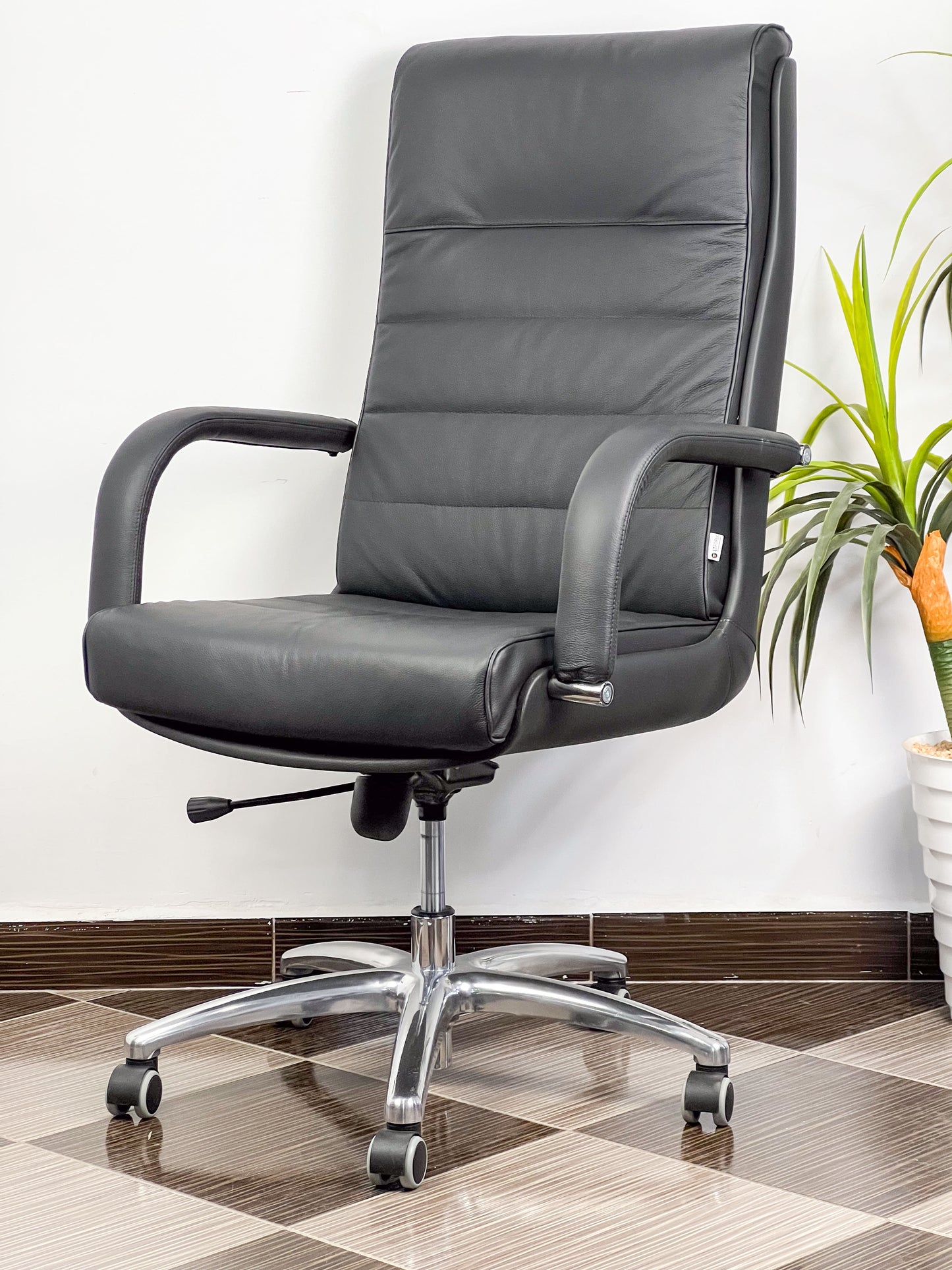 FAUTEUIL RESPONSABE EN CUIR ND 31