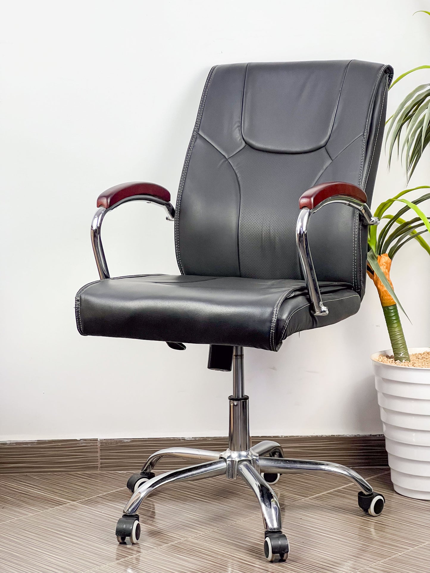 CHAISE OPERATEUR 2060