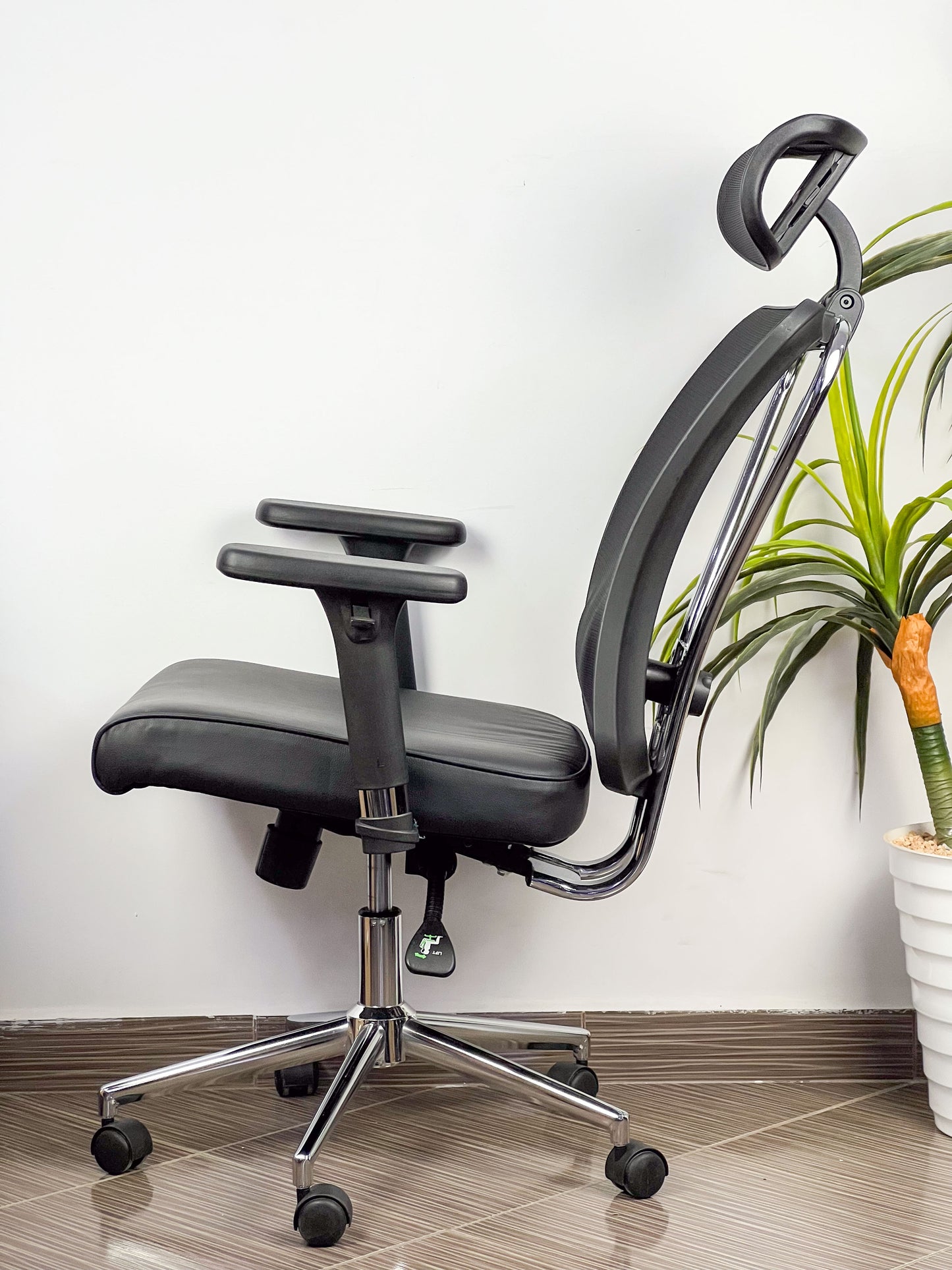 CHAISE ERGONOMIQUE 874