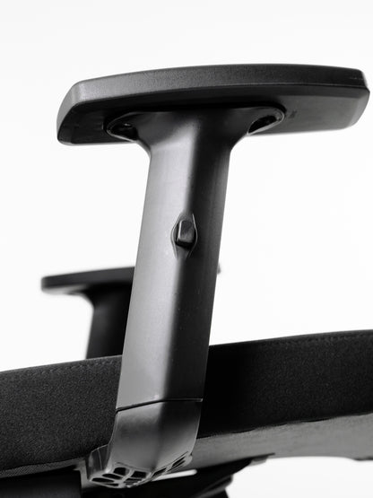 CHAISE ERGONOMIQUE B82